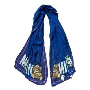 NWT MOSCHINO SCARF